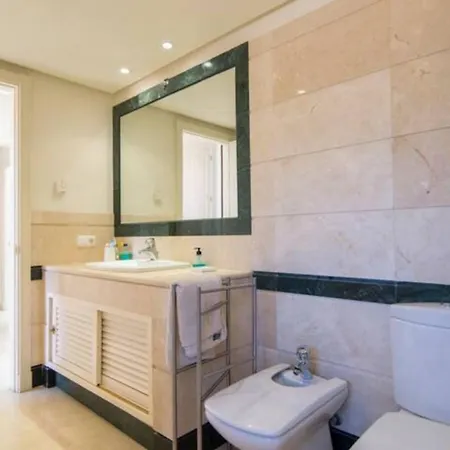 Appartement Vacation I Duplex Con Encanto Bahia, 280m2 Duplex Penthouse, Luxury Complex, A Minute From The Beach, 24-7 Security, In Town Marbellac